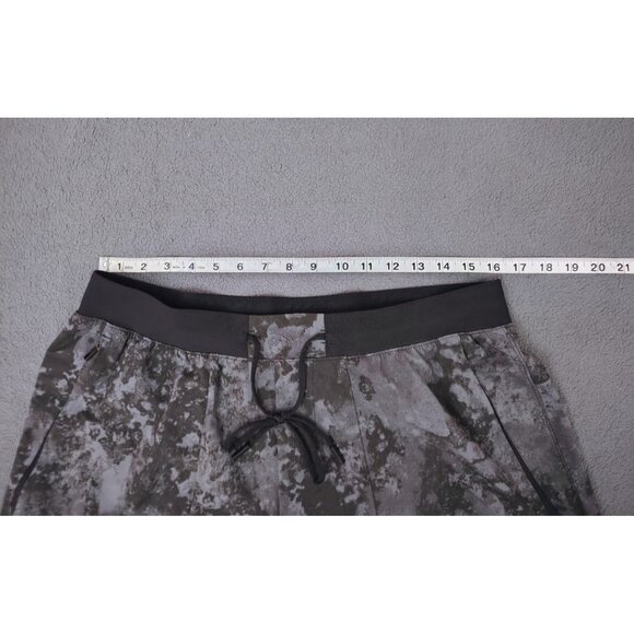 Lululemon Mens Shorts Sz (XL) License To Train 7" Camo Tactile Black/Blue-Gray - Picture 2 of 8